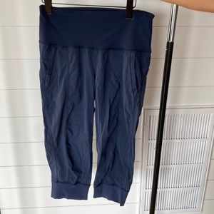 Lulu cropped woven pants